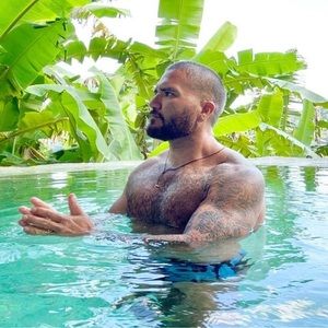 Meet your Posher, Jay